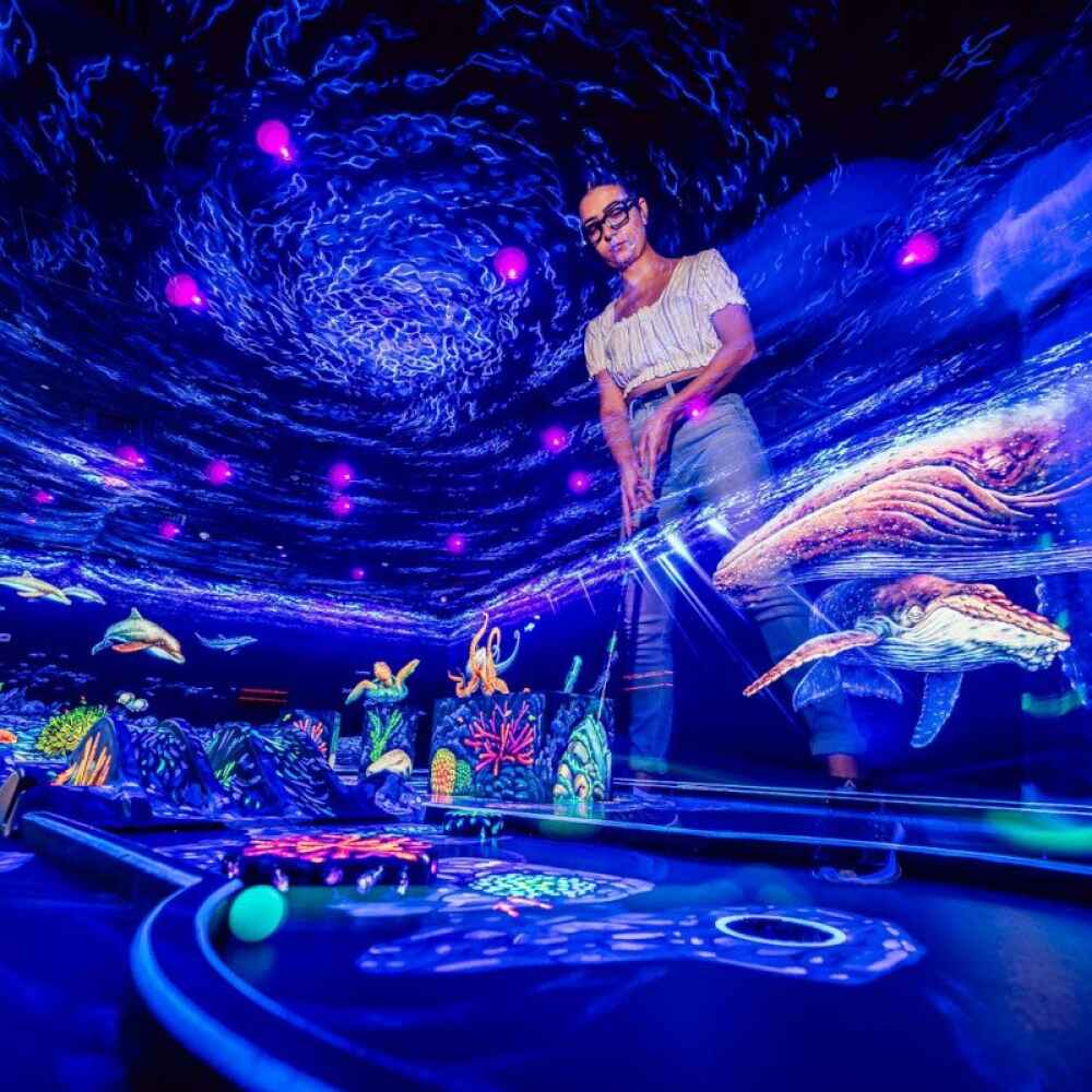 3D Blacklight Minigolf Dubai - Image 3