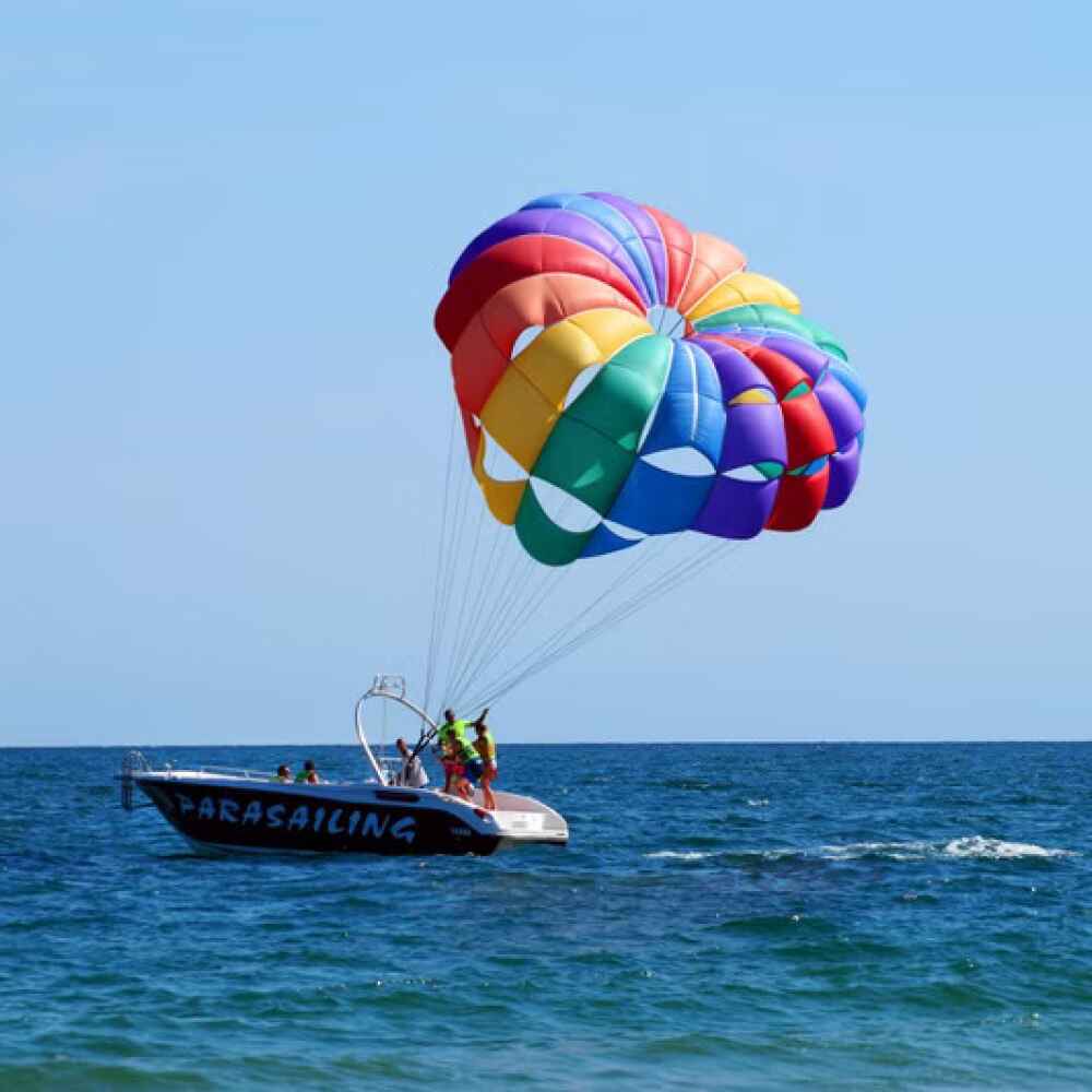 Dubai Parasailing - Image 3