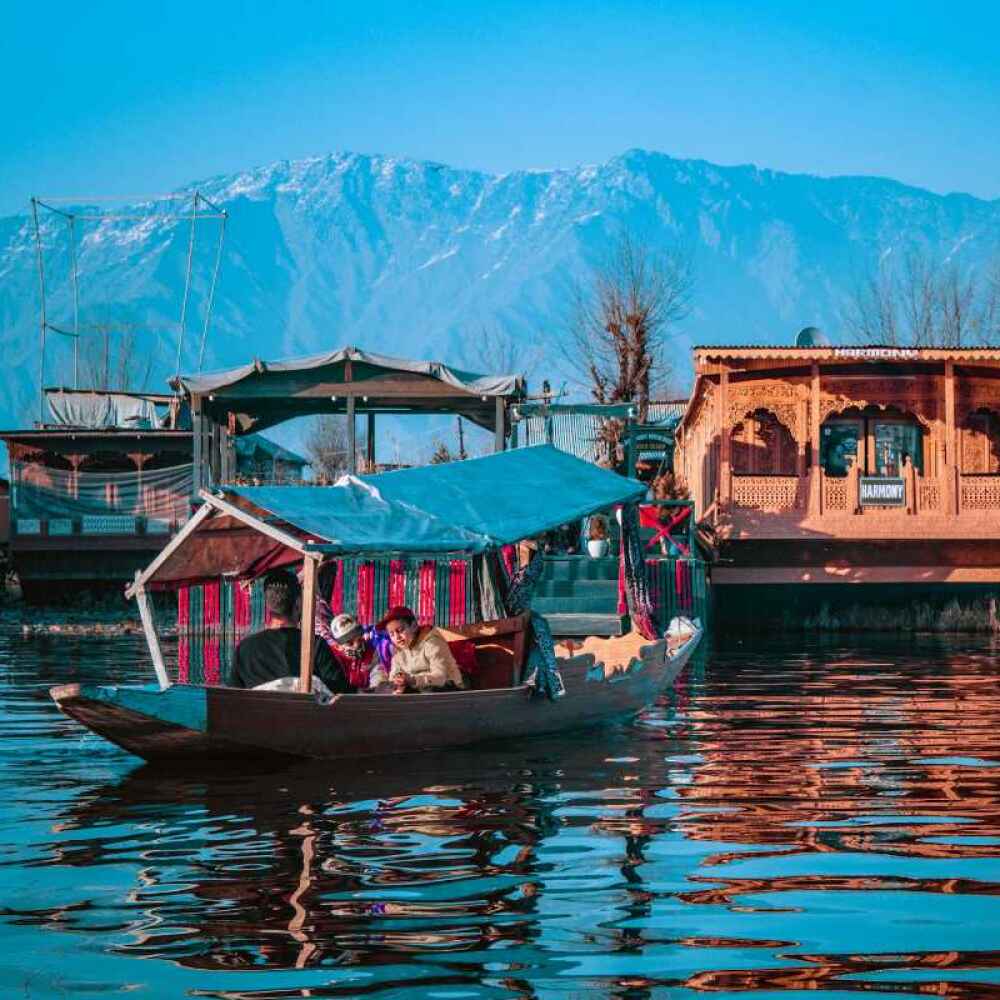 Kashmir Package Tour Package 4Night & 5Days